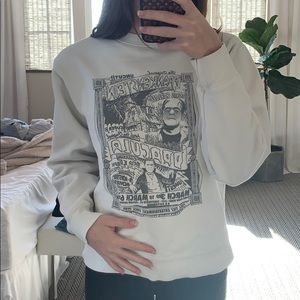 white graphic crew neck sweatshirt